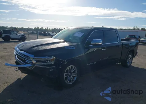 2021 Ram 1500 Limited Longhorn 4X4 6'4 Box z USA, uszkodzony, nr VIN 1C6SRFST3MN657898